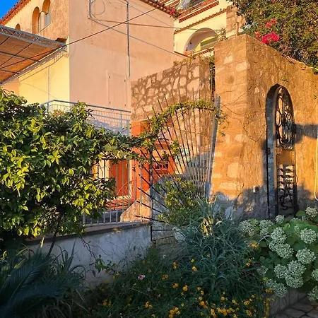 Venere Вилла Масса-Лубренсе